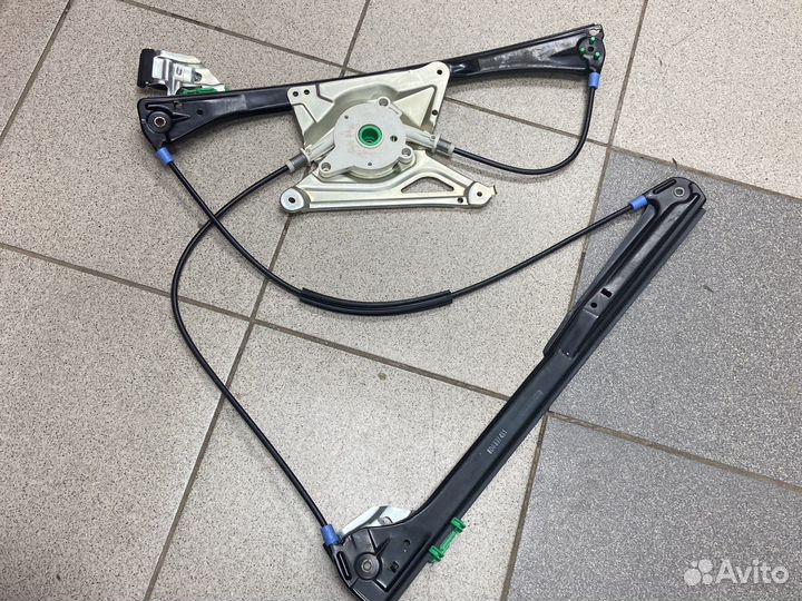 Стелоподьемник электрический передний левый A4 b5