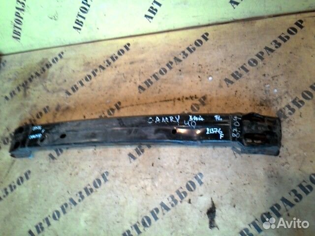 Усилитель переднего бампера Toyota Camry 40