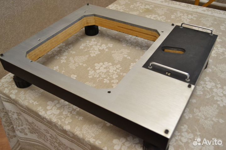 Плинт для Technics SP10 MK2