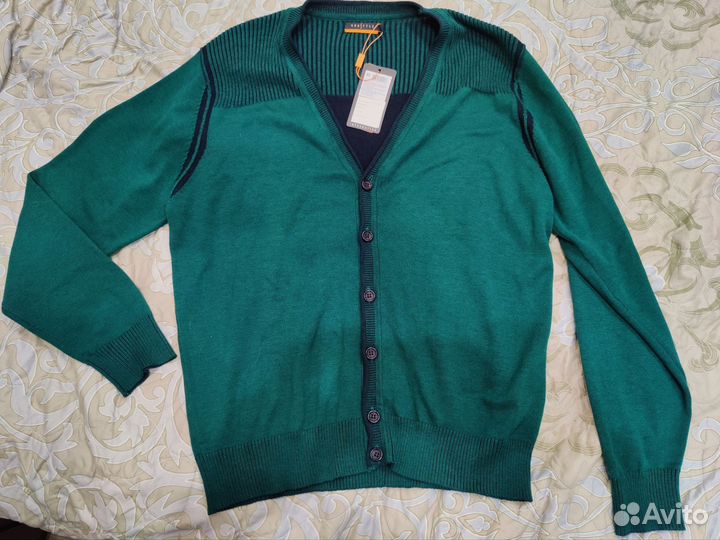 Кофта мужская 52 на пуговицах