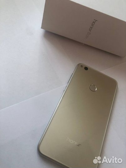 HONOR 8 Lite, 4/32 ГБ