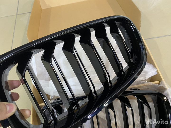 Решетка радиатора на BMW F30 CS style глянец