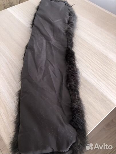 Воротник и манжеты,натуральный мех