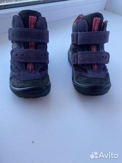 Ботинки демисезонные для девочки 22 размер