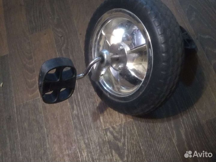 Колесо велосипеда трехколесного