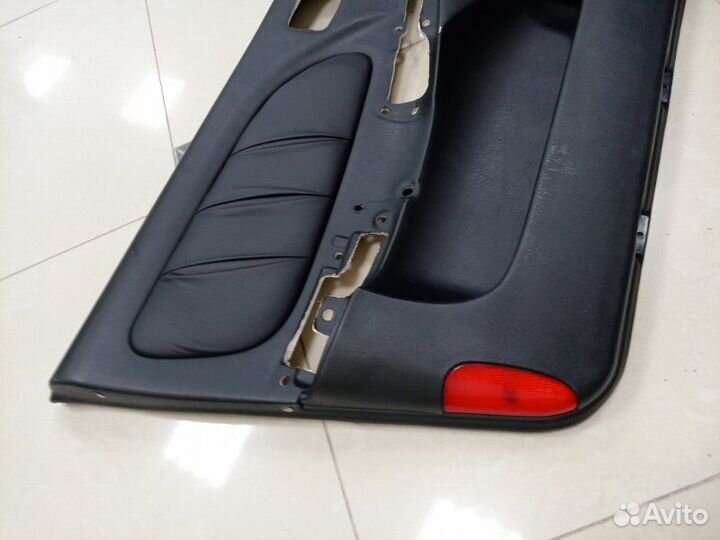 Обшивка двери передняя левая Hyundai Sonata EF