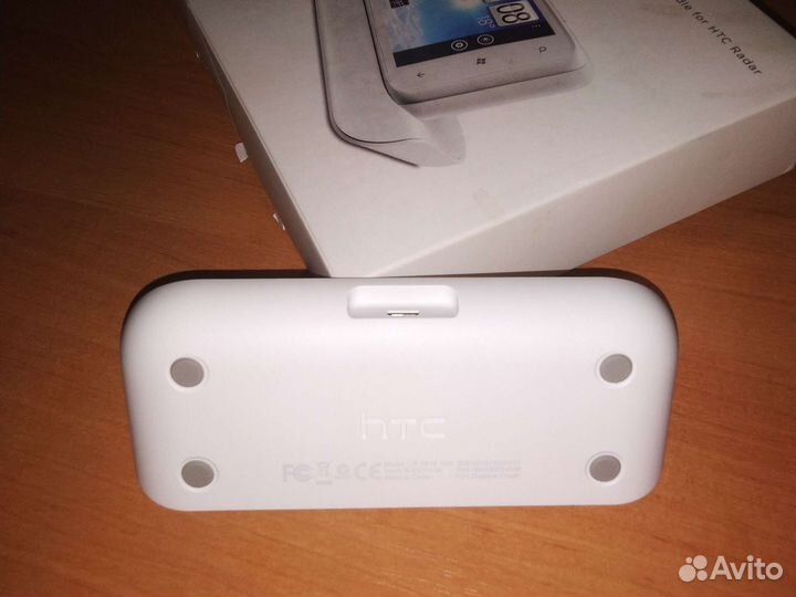 Настольное зарядное устройство HTC Radar