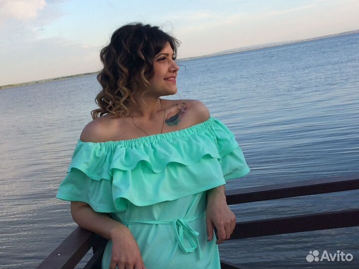 Платье летнее с открытыми плечами