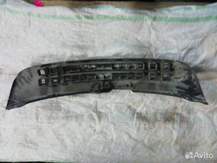 Решетка радиатора передняя Toyota Will Sypha