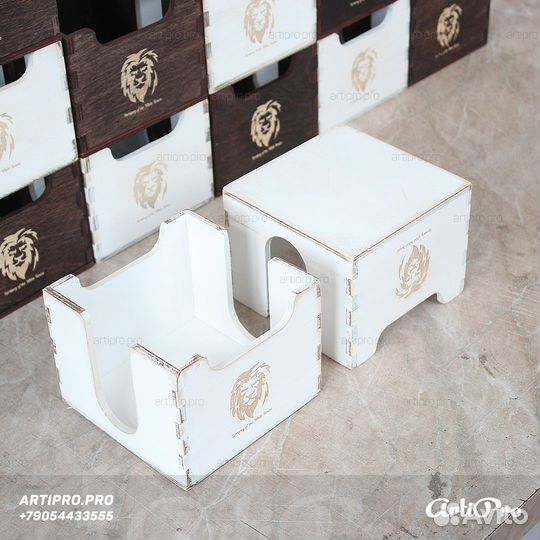 Салфетница из дерева