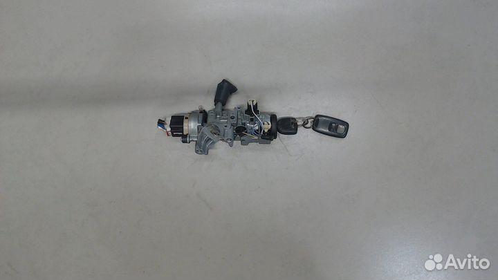 Замок зажигания Mazda Premacy, 2004