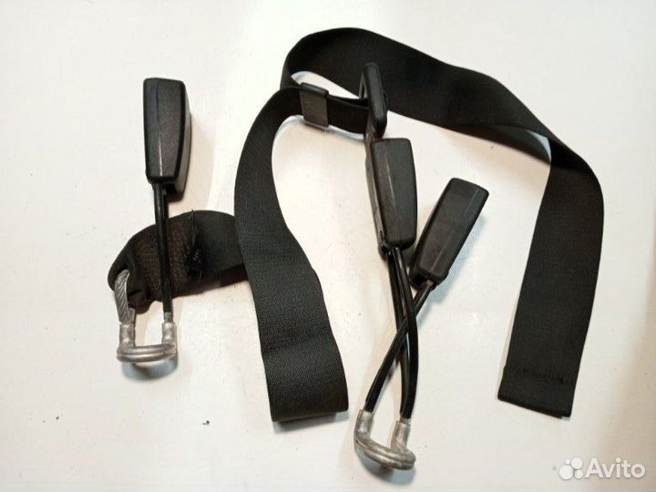 Ремень безопасности задний Mercedes-Benz C-Class