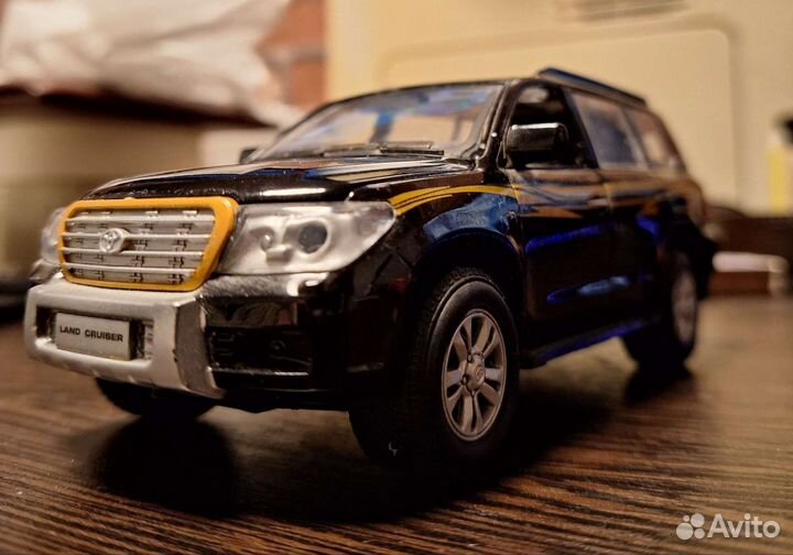 Машинки металлические