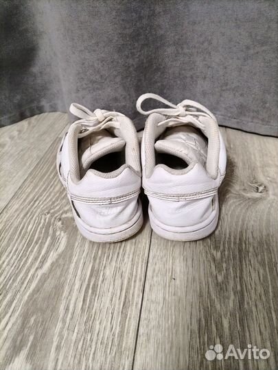 Кроссовки для девочки