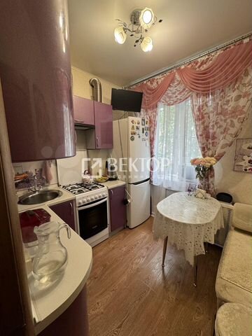 2-к. квартира, 45 м², 3/4 эт.