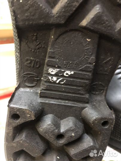 Резиновые сапоги