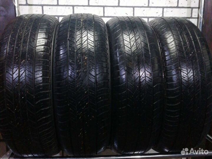 Dunlop Grandtrek ST20 215/60 R17 96H