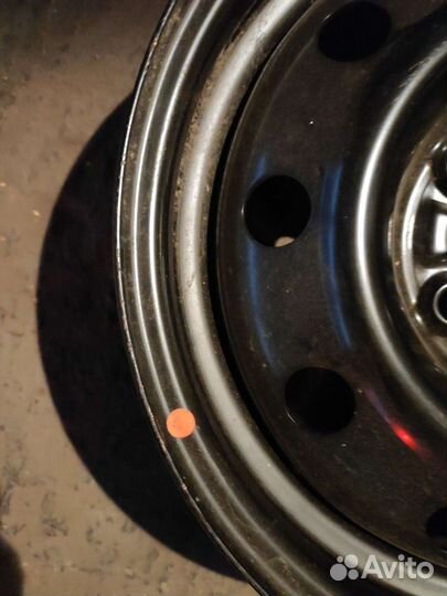 Оригинал новые штампованные диски R15 Kia Carens