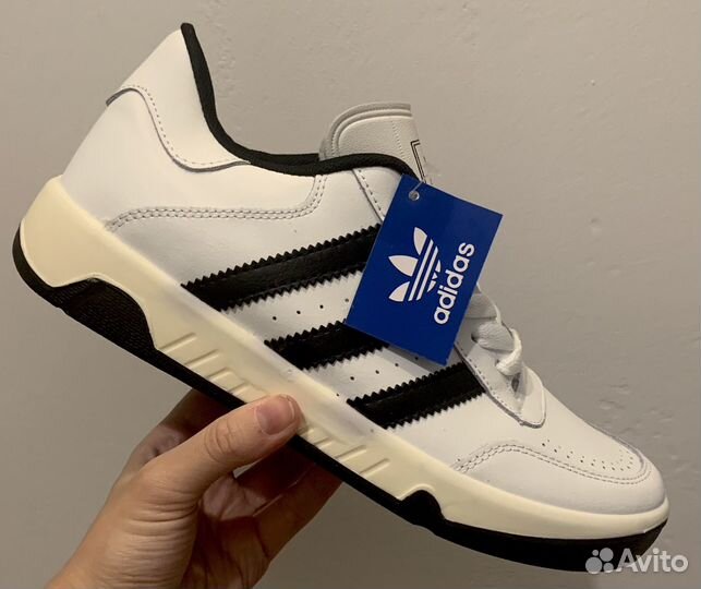 Культовые кроссовки 90-х Adidas натуральная кожа