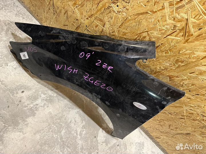 Левое крыло toyota wish