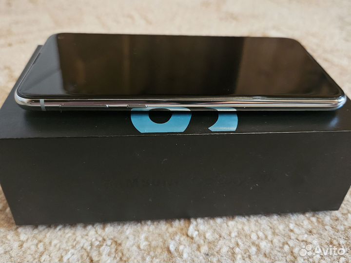 Samsung Galaxy S10e, 6/128 ГБ