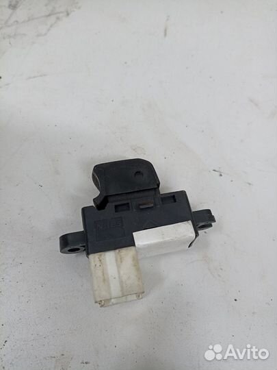 Кнопка стеклоподъемника Subaru Impreza XV 2012