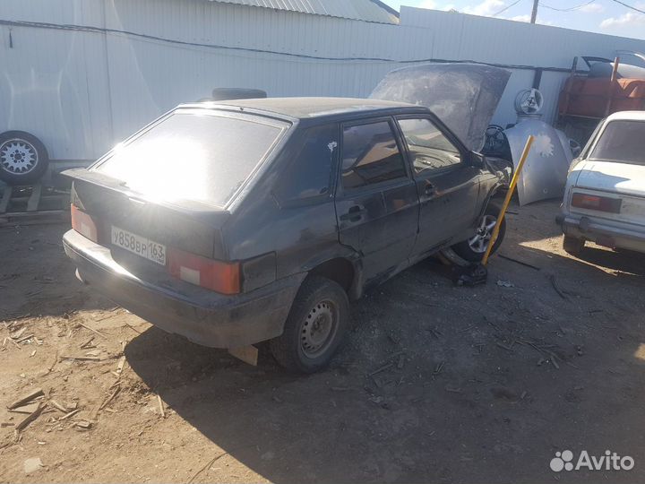 Заднее левое стекло ваз 2115