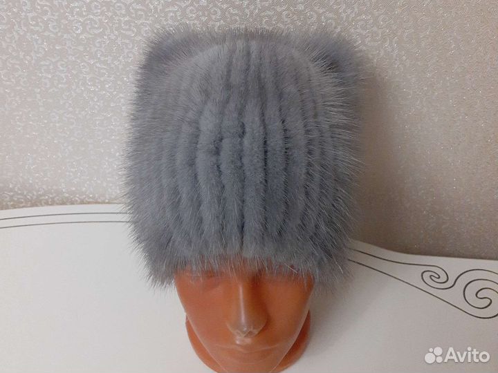 Шапка вязаная с норкойс ушками, новая