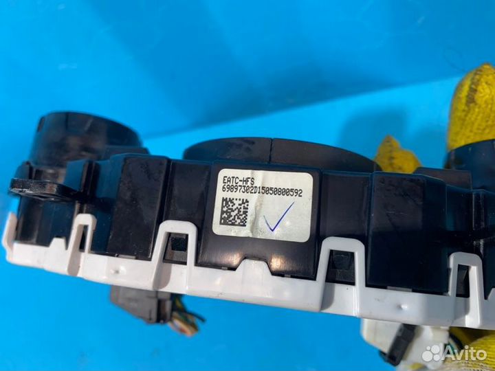 Блок управления отопителем Ford Fiesta 6 CB1 spja