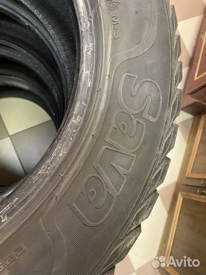 Sava Eskimo Stud 225/60 R17