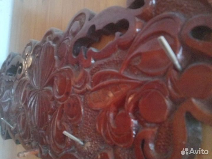 Резьба по дереву. Вешалки