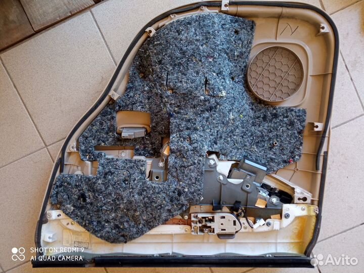 Обшивка задней левой двери лексус GX 470