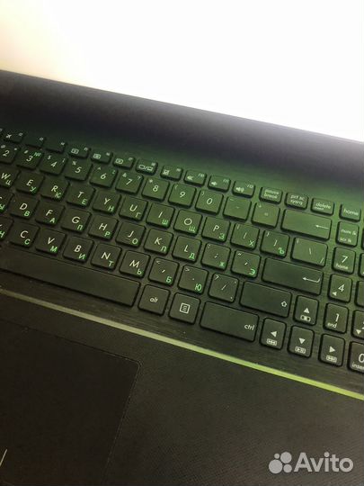 Ноутбук asus