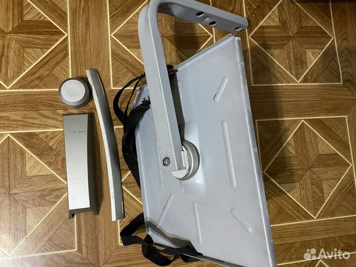 Кронштейн для телевизора