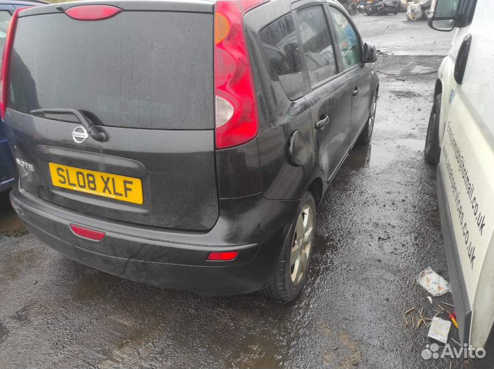 Фонарь Nissan Note E11 (2006-2013)