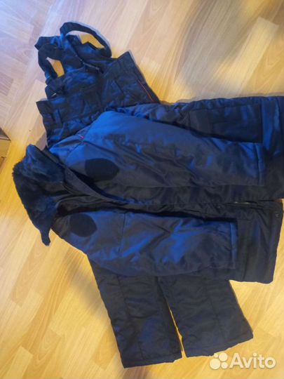 Женская форма полиции, юстиции