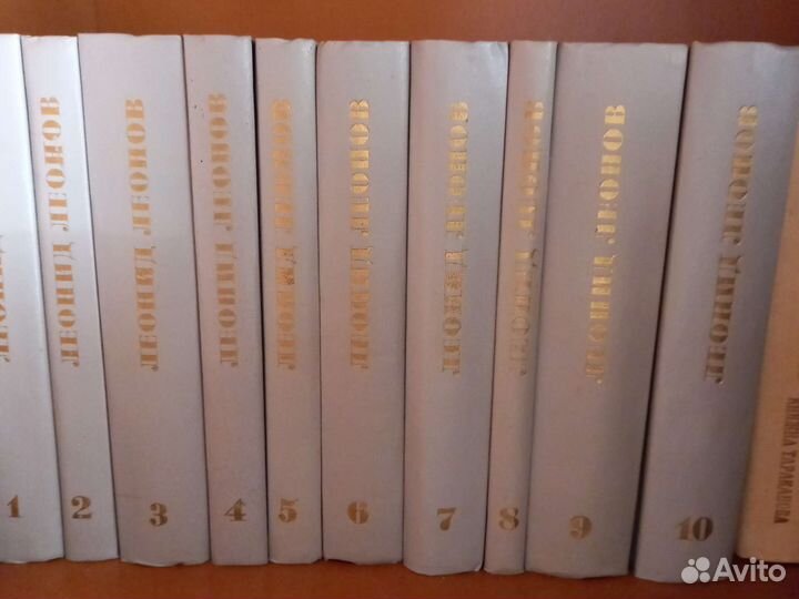 Книги в сериях