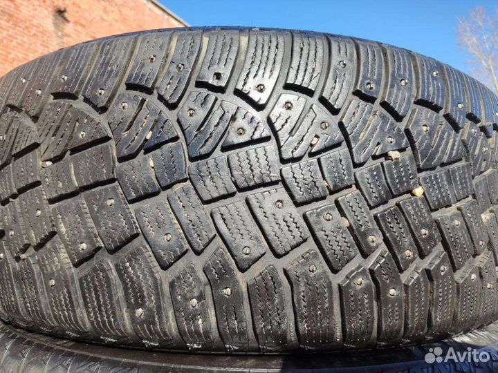 Continental IceContact 2 SUV 275/50 R21