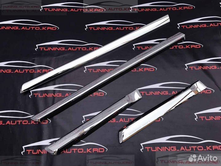 Молдинги дверей Toyota Land Cruiser 200 O5980