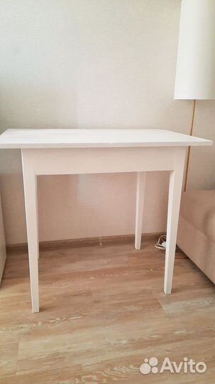 Стол обеденный,р-р 9060, высота 79