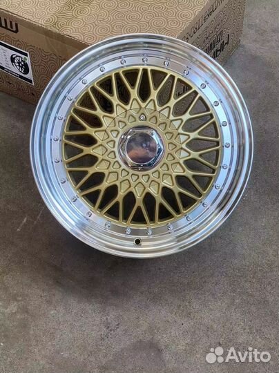 Диски BBS RS R16 6.5j ET30 4x100 / 114.3 (золото)