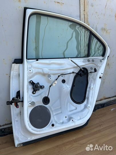 Дверь задняя правая Volkswagen polo 6