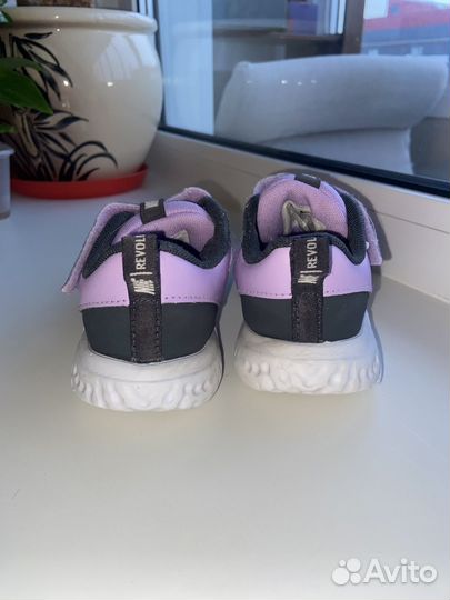 Кроссовки детские nike 26 размер