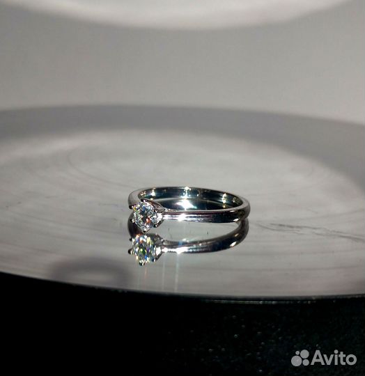 Кольцо Pt950,S925 4мм, муассанит