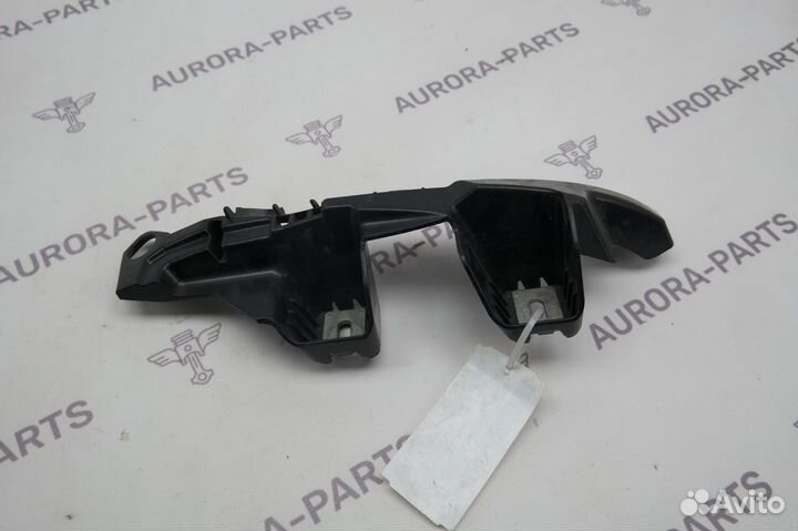 Кронштейн Mercedes C W205 2013