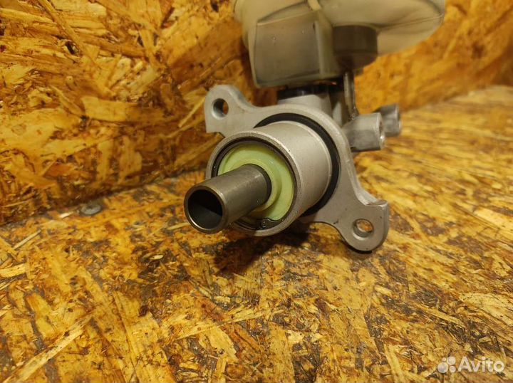 Главный тормозной цилиндр Нива Шевроле