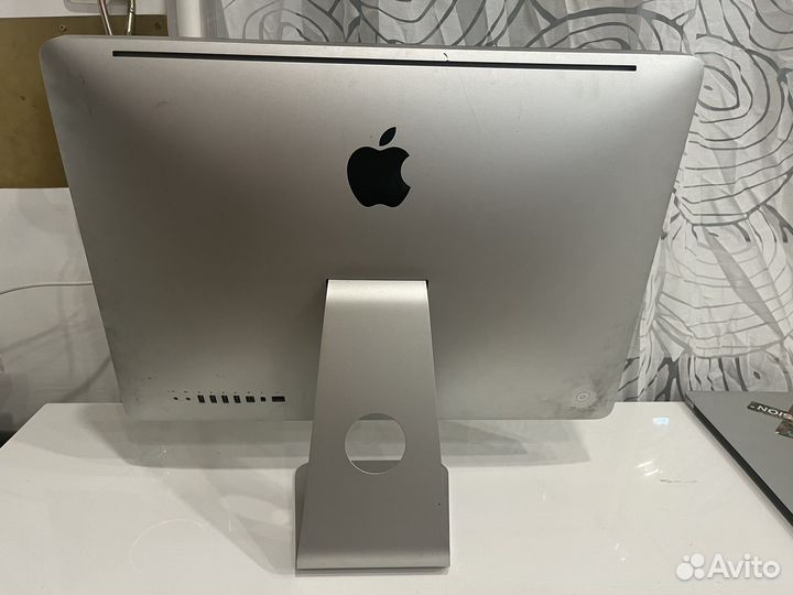 Apple iMac 21.5 2011