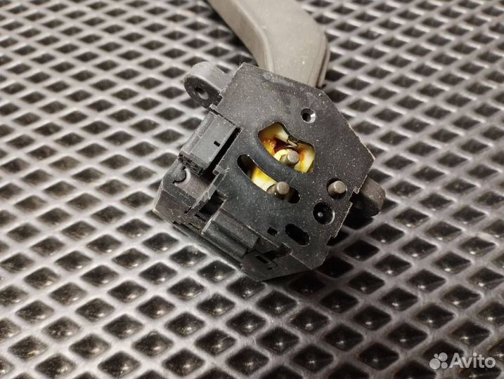 Переключатель подрулевой Volvo FH4 22860391