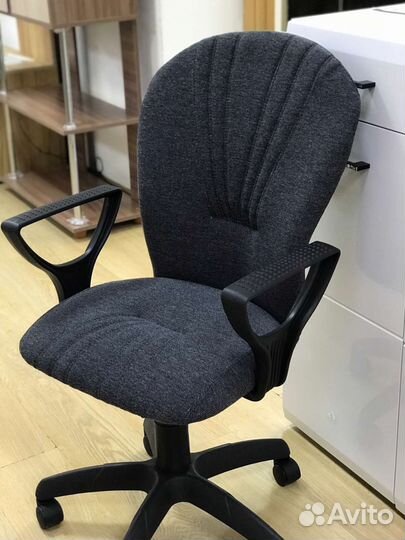 Кресло компьютерное Варна, новое в упаковке