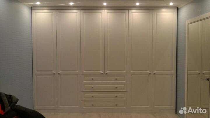 Шкаф распашной с фабрики